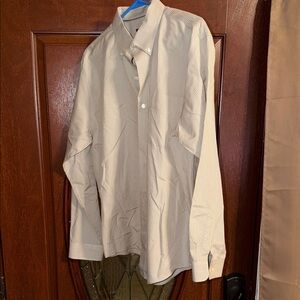 Van Heusen Light Brown Striped Button-Front Shirt (034)